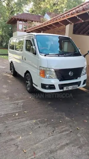 Nissan Caravan 2015 Van (Used)