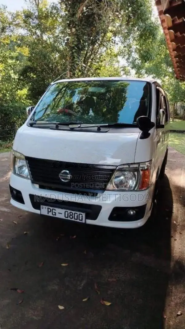 Nissan Caravan 2015 Van (Used)
