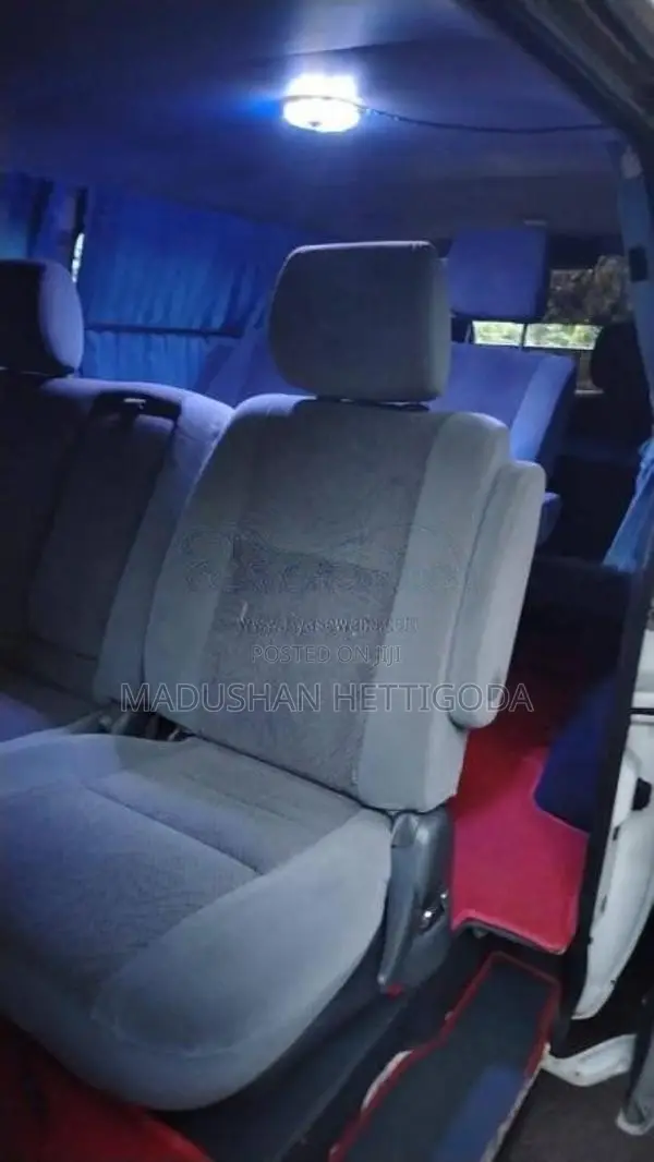 Nissan Caravan 2015 Van (Used)