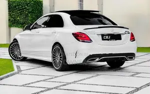 Mercedes Benz C200 AMG Premium Plus + 2019