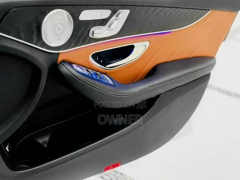 Mercedes Benz C200 AMG Premium Plus + 2019