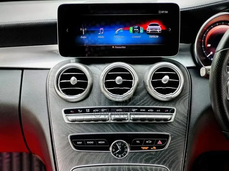 Mercedes Benz C200 AMG Premium Plus + 2019
