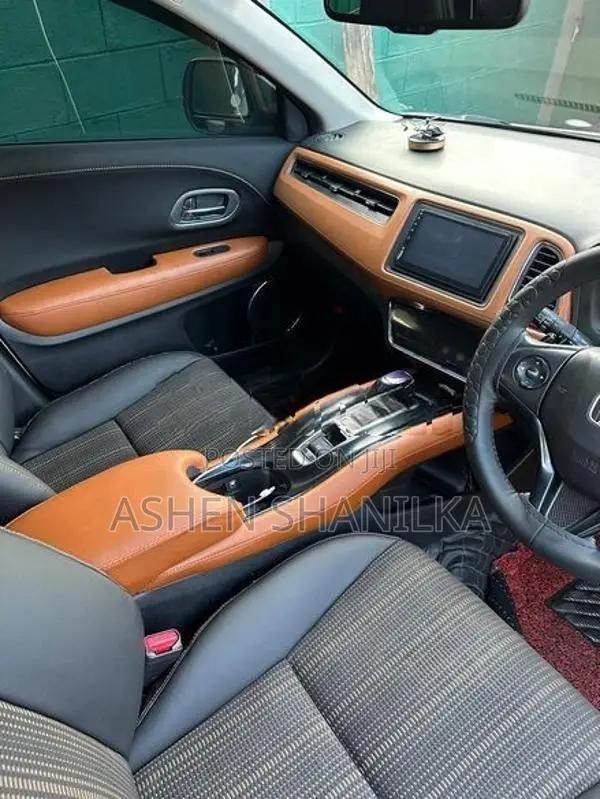 Honda Vezel Z Safety 2014