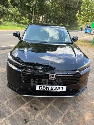 Honda Vezel Z /wireless charger 2025