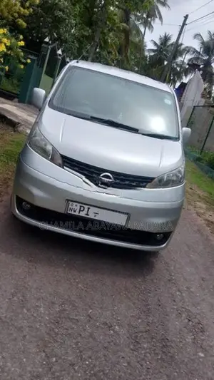 Nissan NV200 2014