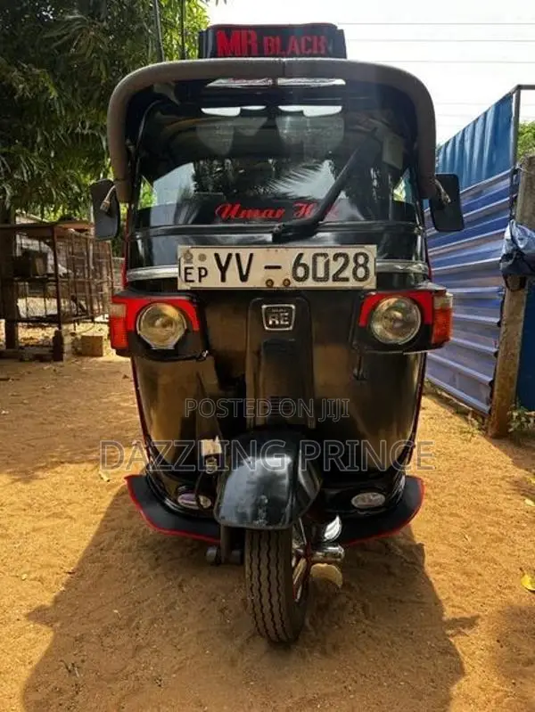 Bajaj RE 2012