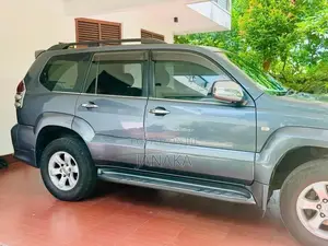 Toyota Land Cruiser Prado 2004