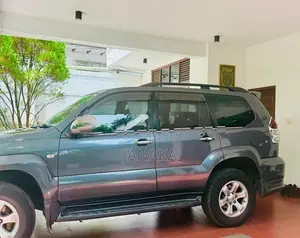 Toyota Land Cruiser Prado 2004