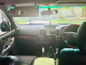 Toyota Land Cruiser Prado 2004
