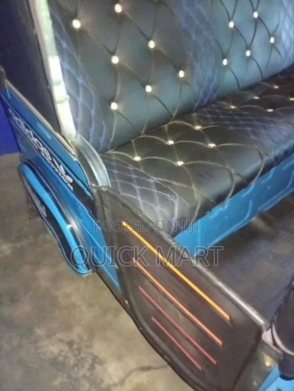 Bajaj RE 2016