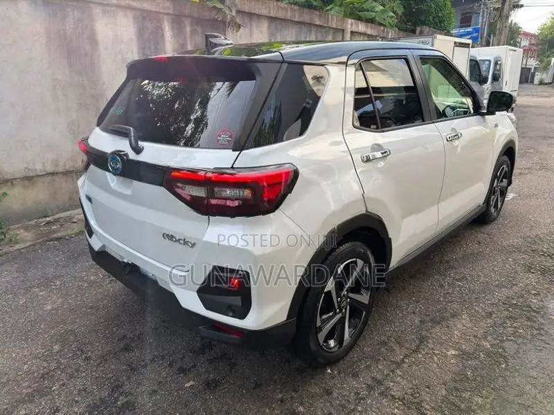 Daihatsu Rocky G HEV 2025