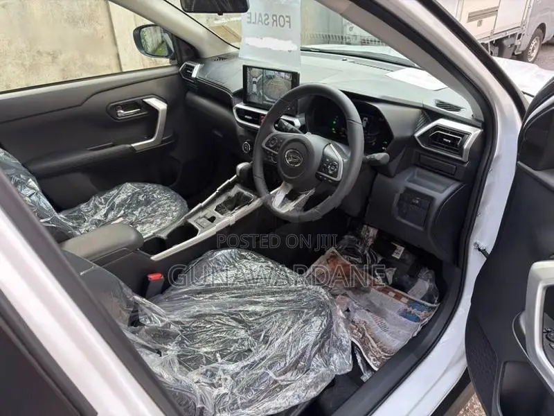 Daihatsu Rocky G HEV 2025