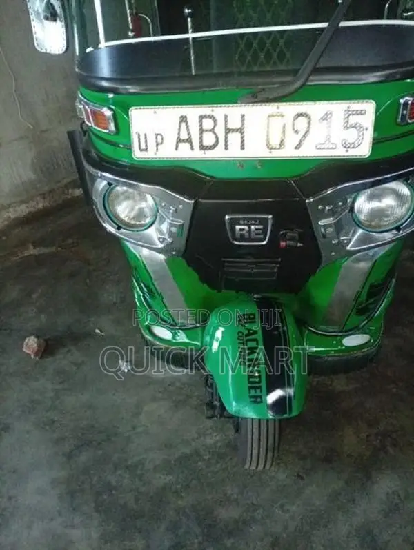 Bajaj RE 2016
