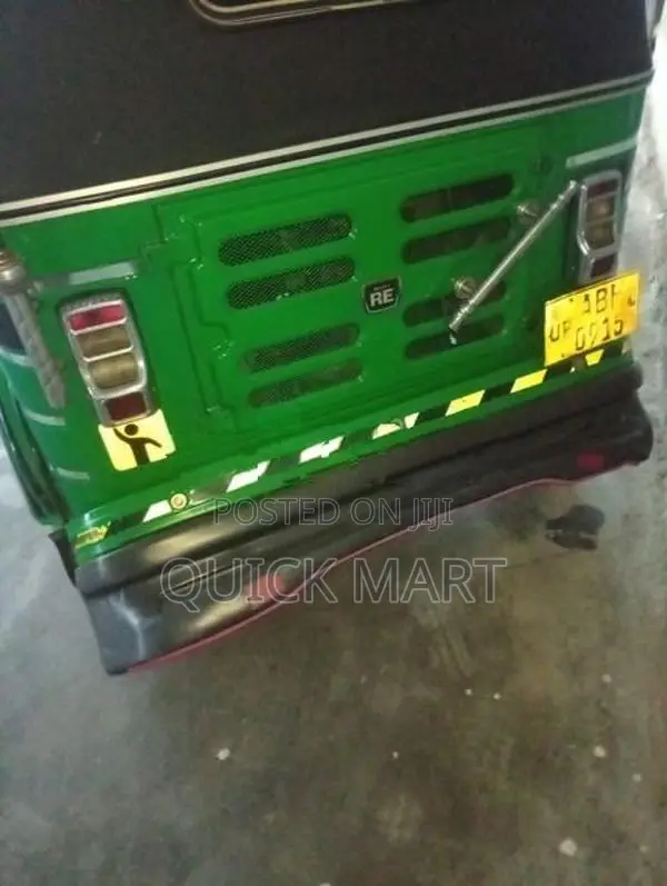 Bajaj RE 2016