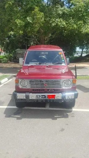 Mitsubishi Pajero 1989