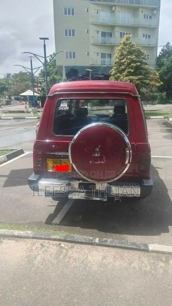 Mitsubishi Pajero 1989