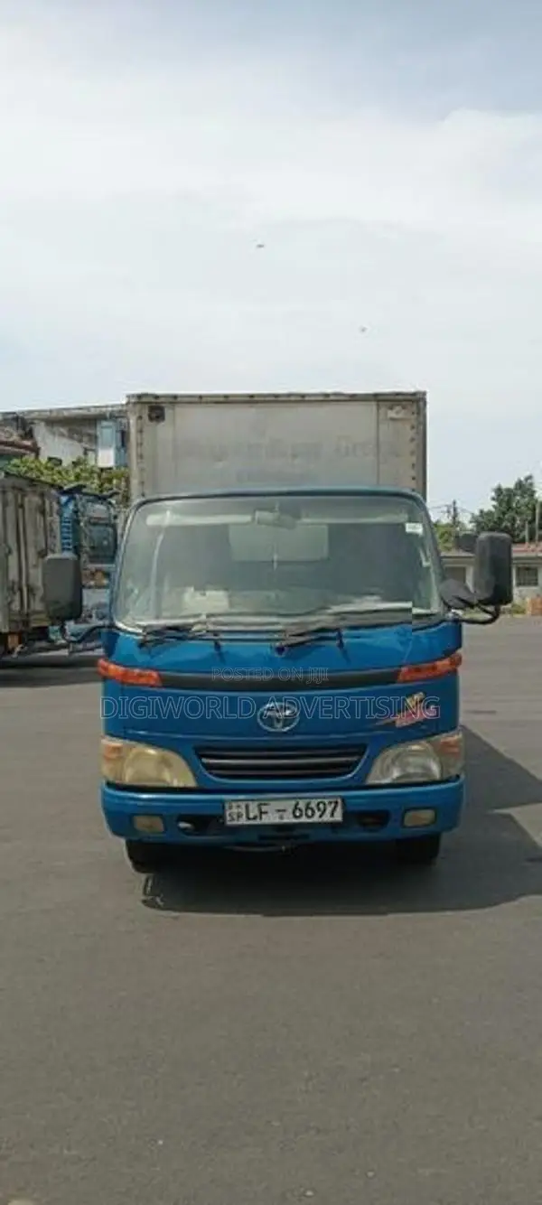 Toyota Toyoace 2002