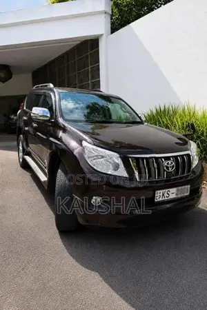 Toyota Land Cruiser Prado 2011