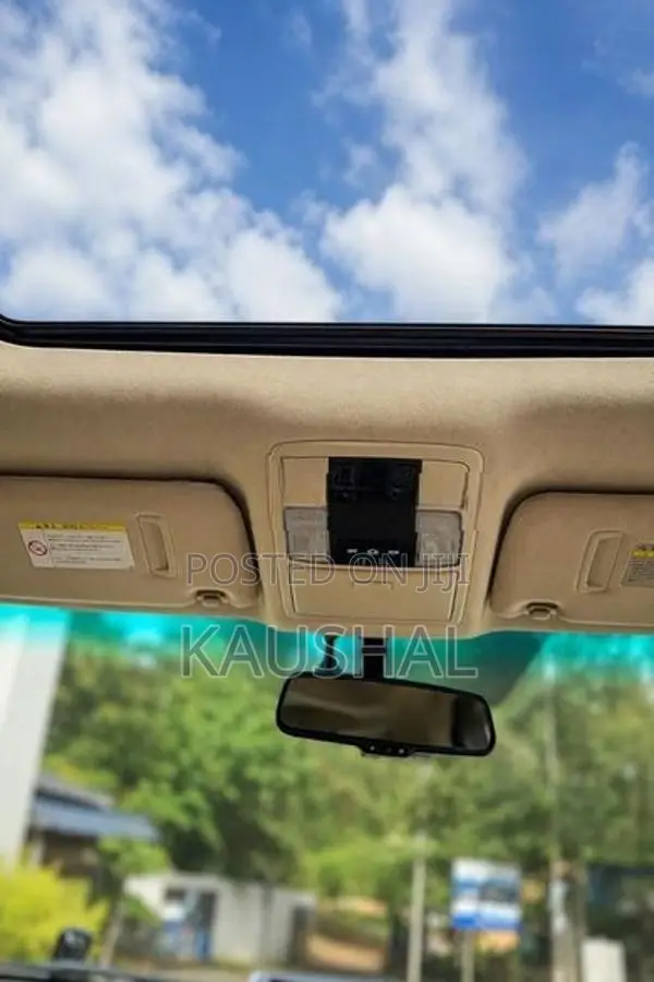 Toyota Land Cruiser Prado 2011
