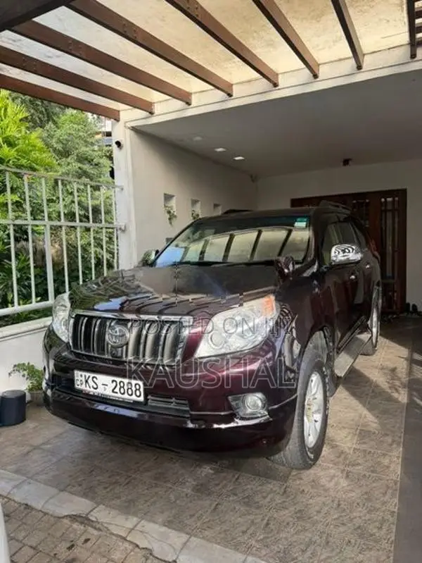 Toyota Land Cruiser Prado 2011