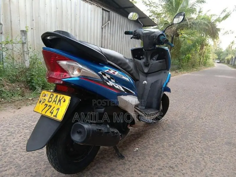 Yamaha Ray 2013