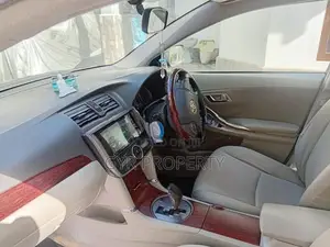 Toyota Premio 2010