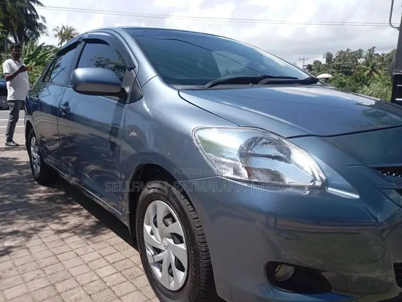 Toyota Belta 2007