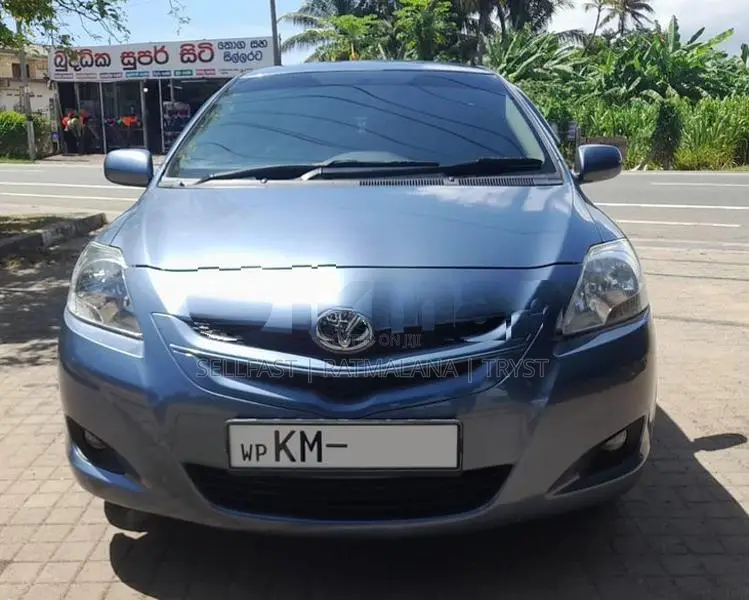 Toyota Belta 2007