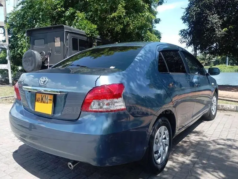 Toyota Belta 2007