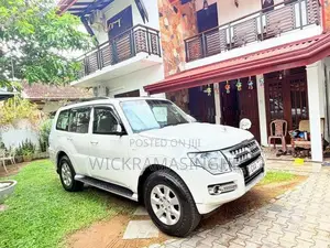 Mitsubishi Montero GLX 2013