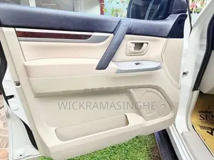 Mitsubishi Montero GLX 2013