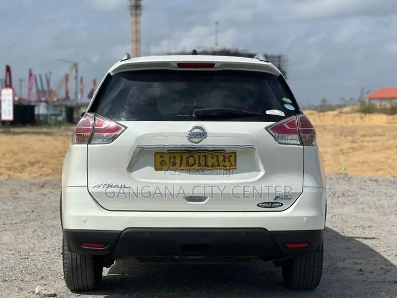 Nissan X-Trail 2016