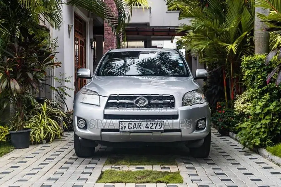 Toyota RAV4 2015