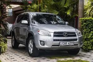 Toyota RAV4 2015