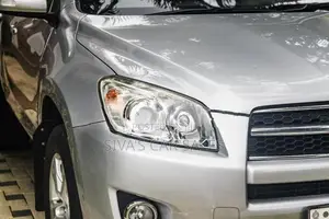 Toyota RAV4 2015