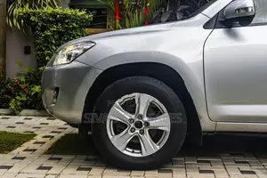 Toyota RAV4 2015