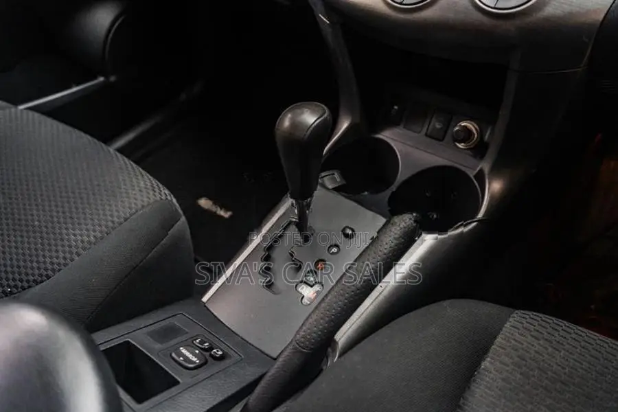 Toyota RAV4 2015