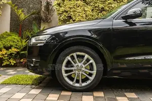 Audi Q3 2 L 2013