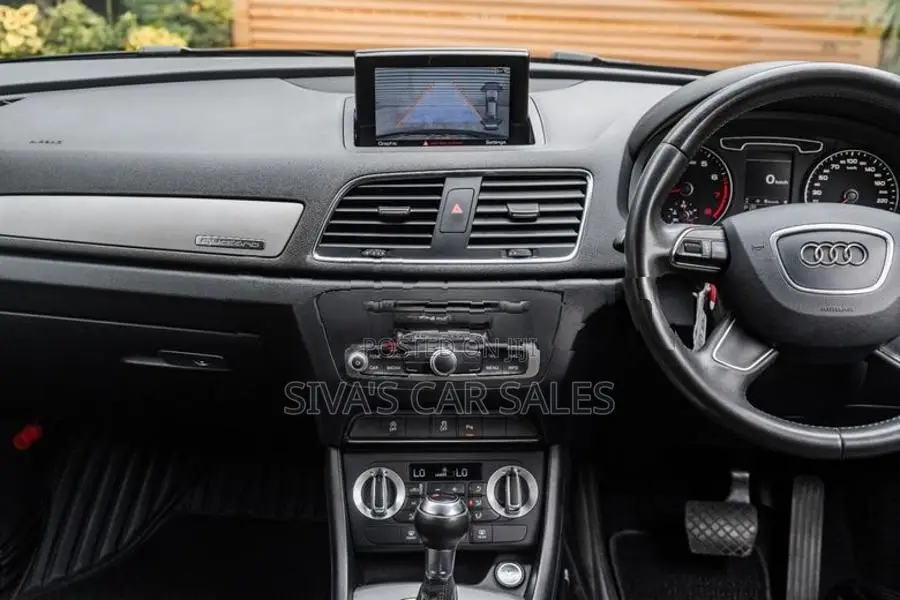 Audi Q3 2 L 2013