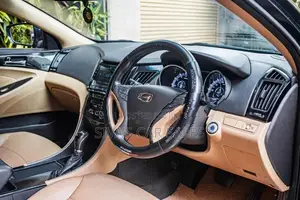 Hyundai Sonata 2013