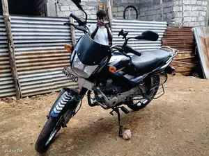 Bajaj CT100 2019
