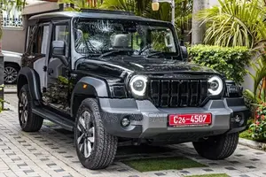 Mahindra Thar Roxx 2025