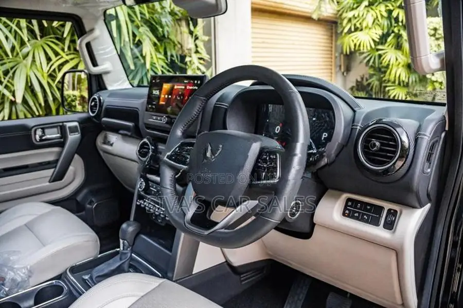 Mahindra Thar Roxx 2025