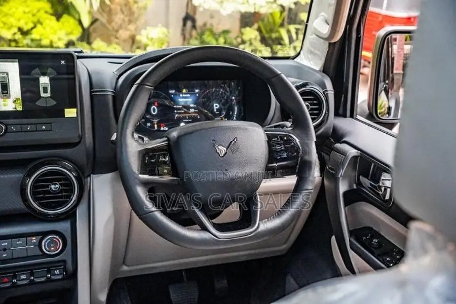 Mahindra Thar Roxx 2025