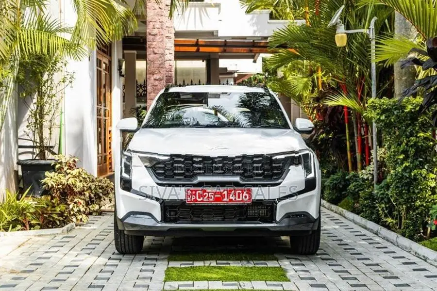 Kia Sonet GTX+ (Glacier White) 2026