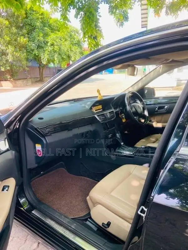 Mercedes Benz E200 2010