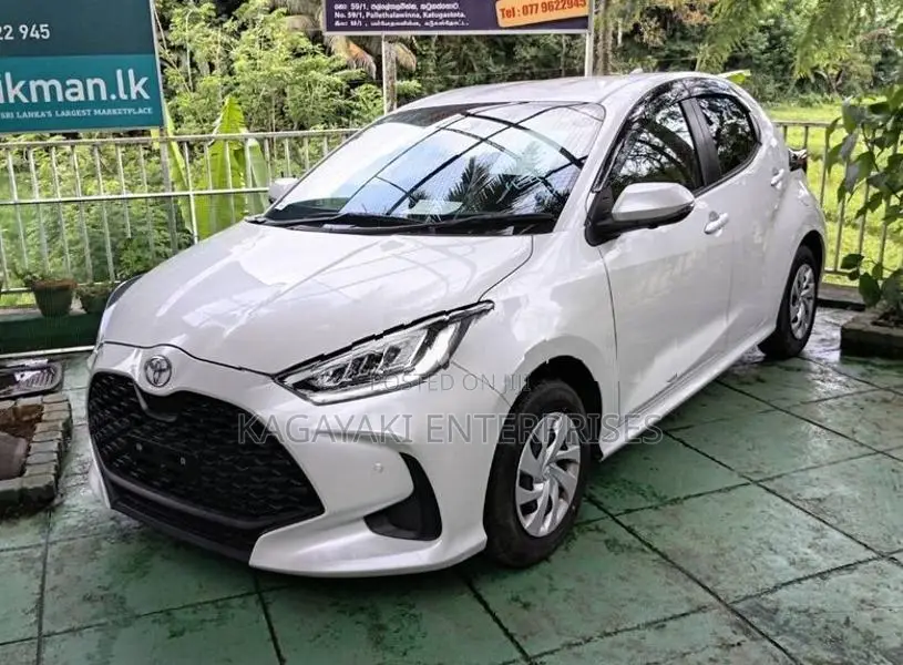 Toyota Yaris G LED Light 4WAY CAM 2024