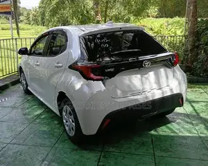 Toyota Yaris G LED Light 4WAY CAM 2024