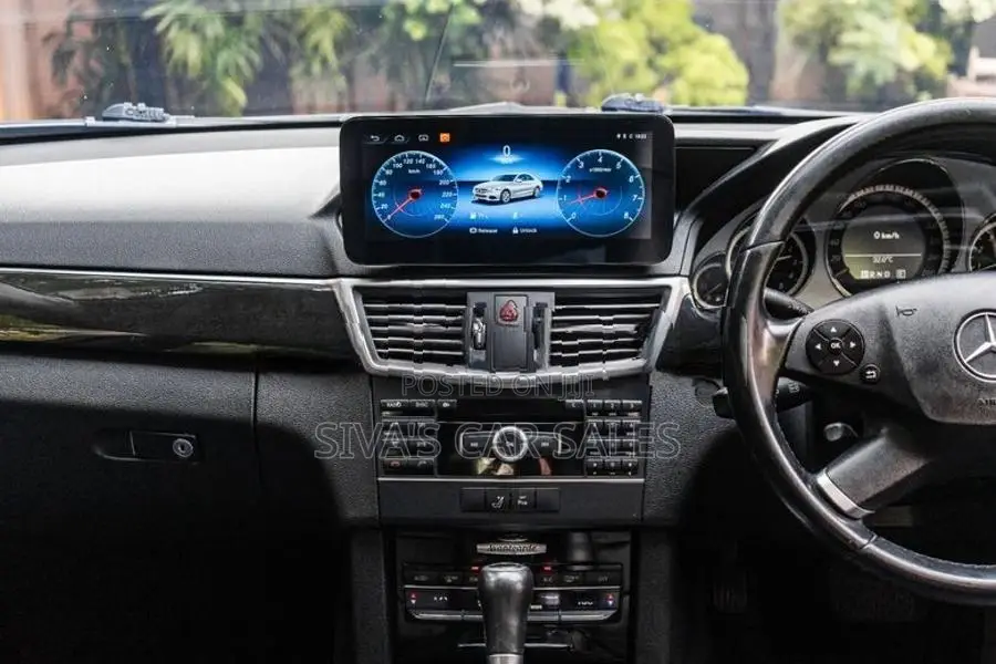 Mercedes Benz E200 2011