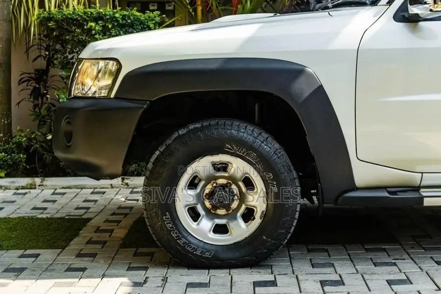 Nissan Patrol 2013